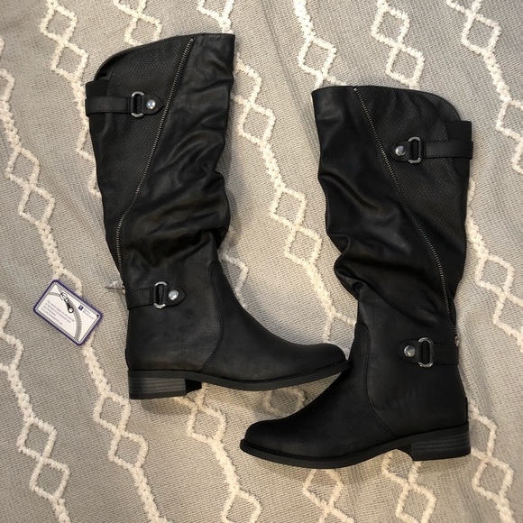 White Mountain Boots - Picture 2 of 5